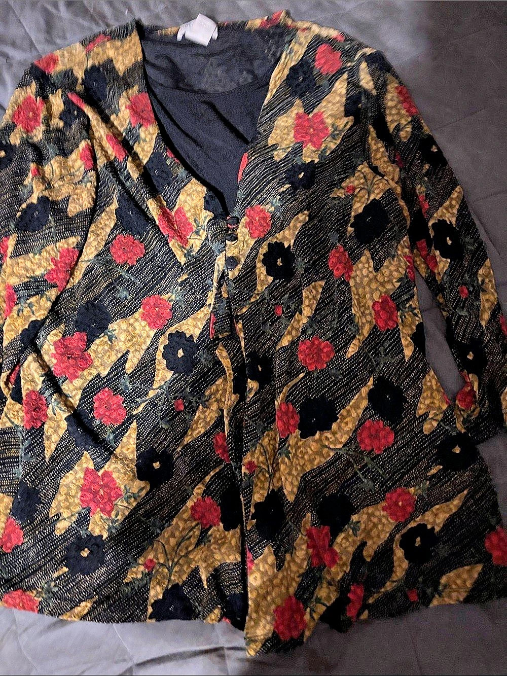 Notations Floral Blouse in Black & Gold Size 2X